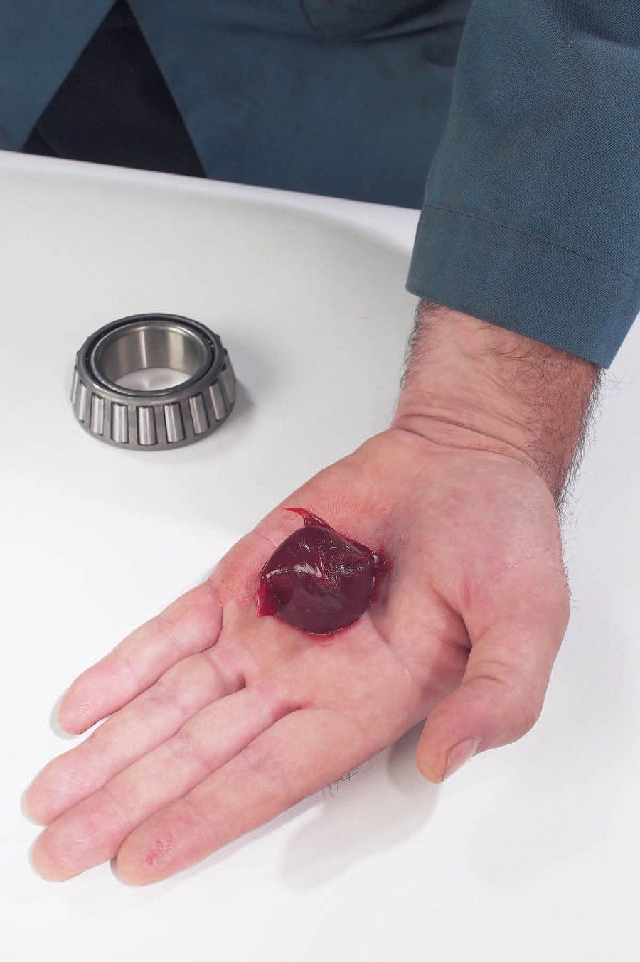 Bearing Maintenance Best Practice Packing a Tapered Roller Bearing