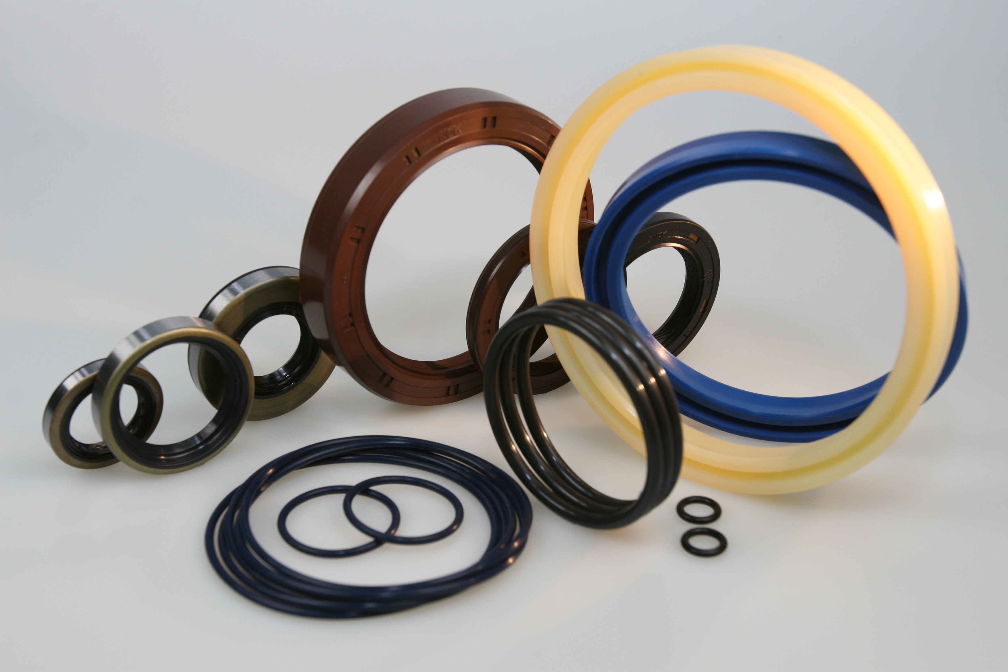 oil_seal_products_group_photo